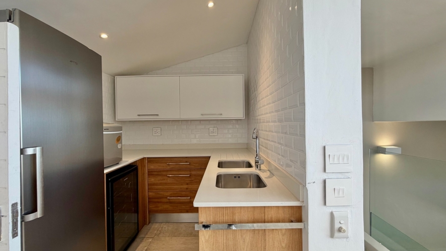 To Let 4 Bedroom Property for Rent in Gordons Bay Village Western Cape